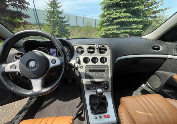 Alfa Romeo 159 cena 10000 przebieg: 285000, rok produkcji 2007 z Biskupiec małe 277